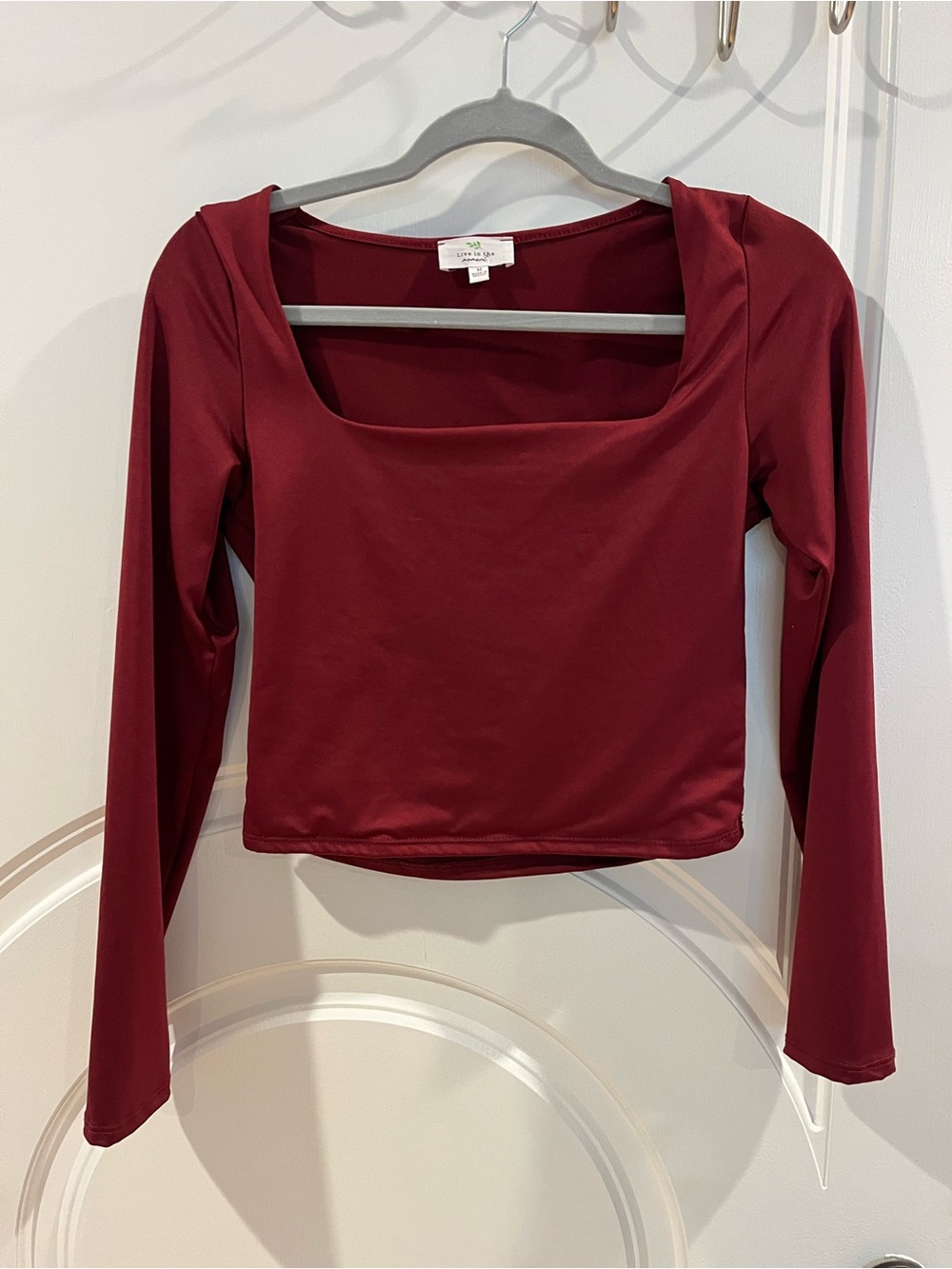 Women's Long-Sleeve Square Neck Crop Top - Burgundy